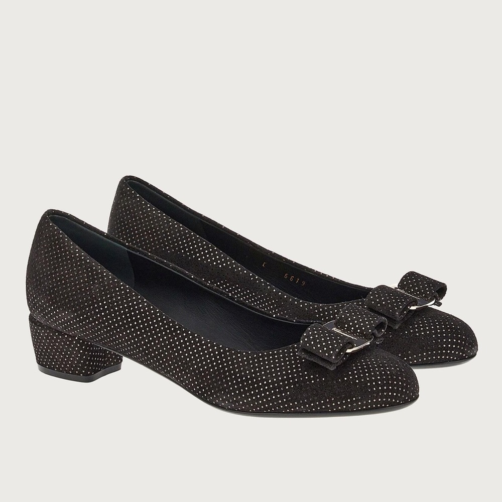 NWT Salvatore Ferragamo Vara Bow Pumps